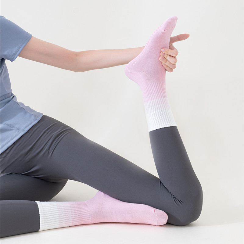 Professional Yoga Socks Women  - Yoga Fitness Wear のレビューと価格